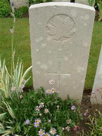 Etaples Military Cemetery - Fripp, G